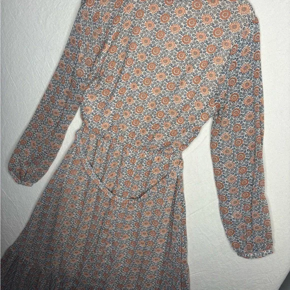 Aakaa women’s medium dress - Picture 6 of 6